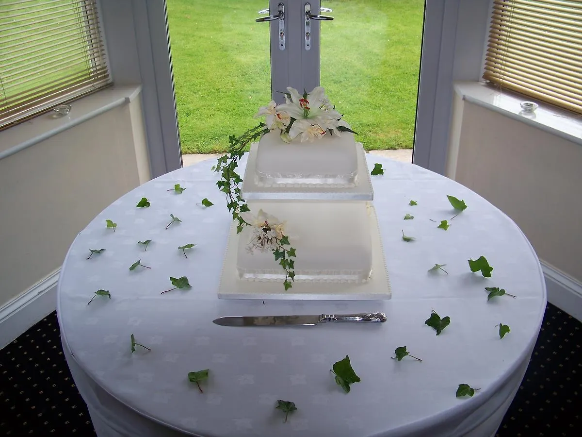 The Treebridge Hotel Nunthorpe 2*,